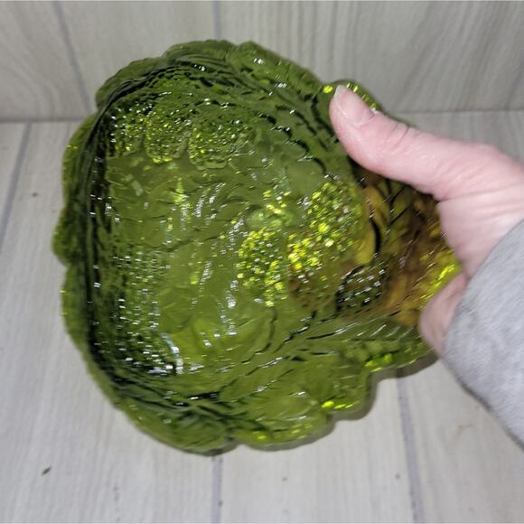 Vtg Avacado Green Leaf Art Glass Candy Bowl Trinket Dish MCM Retro - Picture 4 of 6